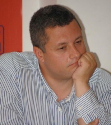 Laurenţiu Mironescu, fostul secretar general al MAI, a semnat azi materialul de urmărire penală